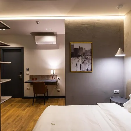 Allure Boutique Τίρανα