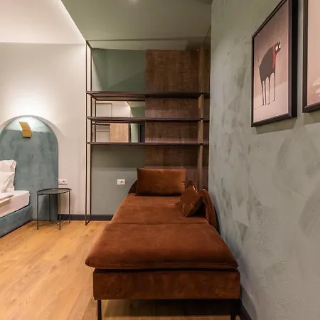 Allure Boutique Τίρανα