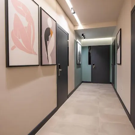 Allure Boutique Τίρανα