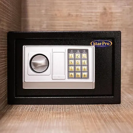 Allure Boutique מלון טיראנה