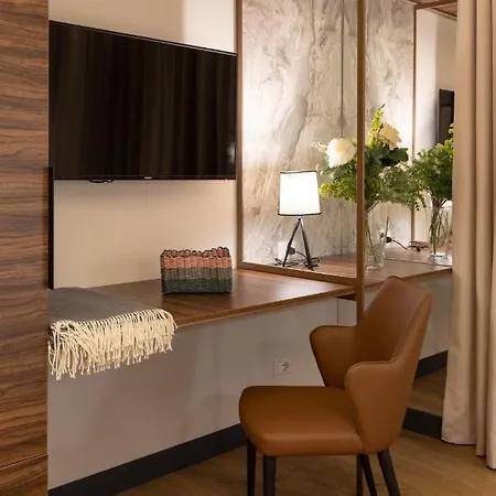 Allure Boutique 4*