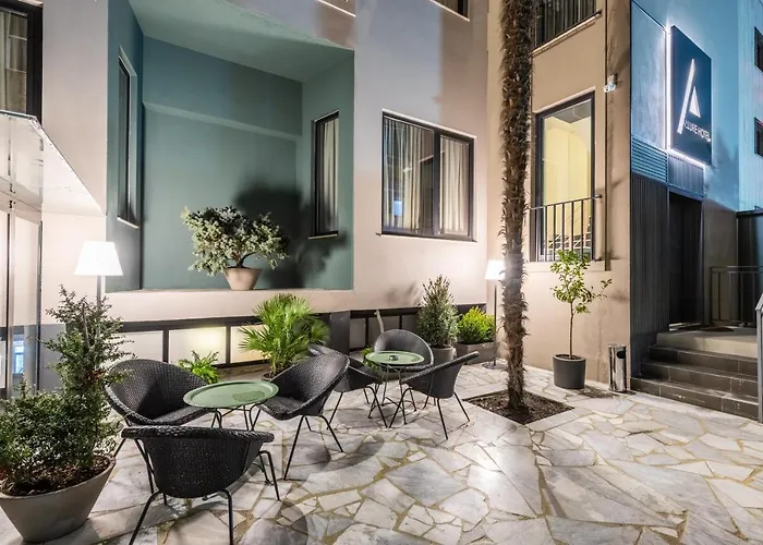 Allure Boutique מלון טיראנה