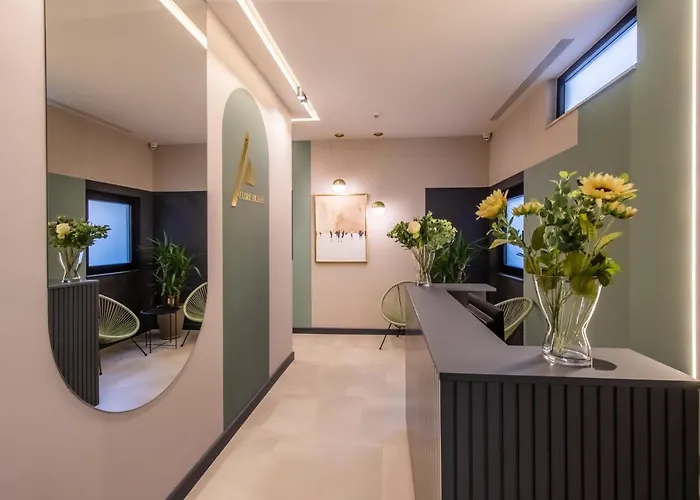 מלון Allure Boutique 4*