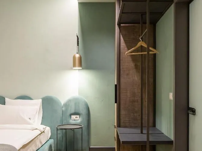 Allure Boutique מלון טיראנה