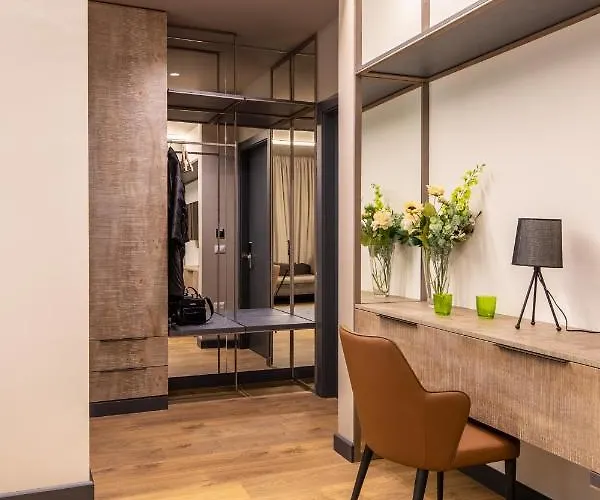 Allure Boutique מלון טיראנה