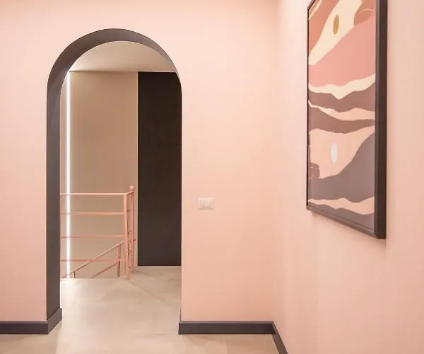 מלון Allure Boutique 4*